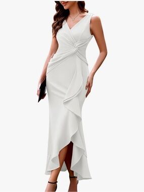 Macy's, Ladies, White Sleeveless V-Neck Ruffle Knot Maxi Dress. Size 16 NEW